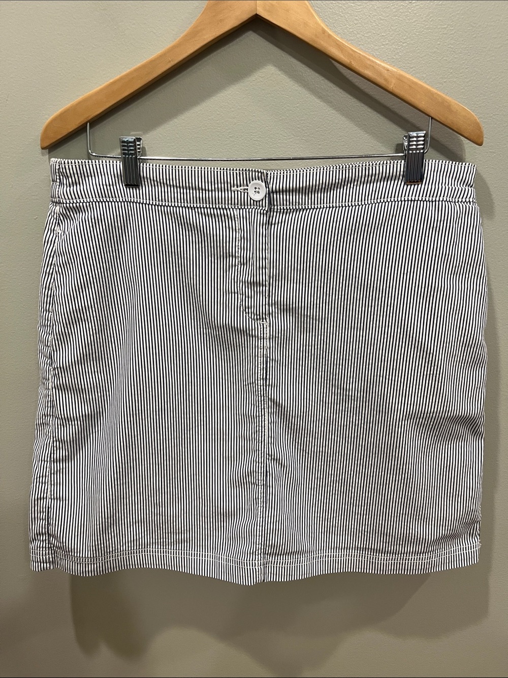 Karen Scott Blue White Striped Skort
